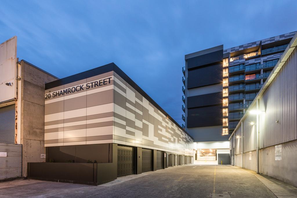 Playhouse Apartments Abbotsford Мельбурн Екстер'єр фото